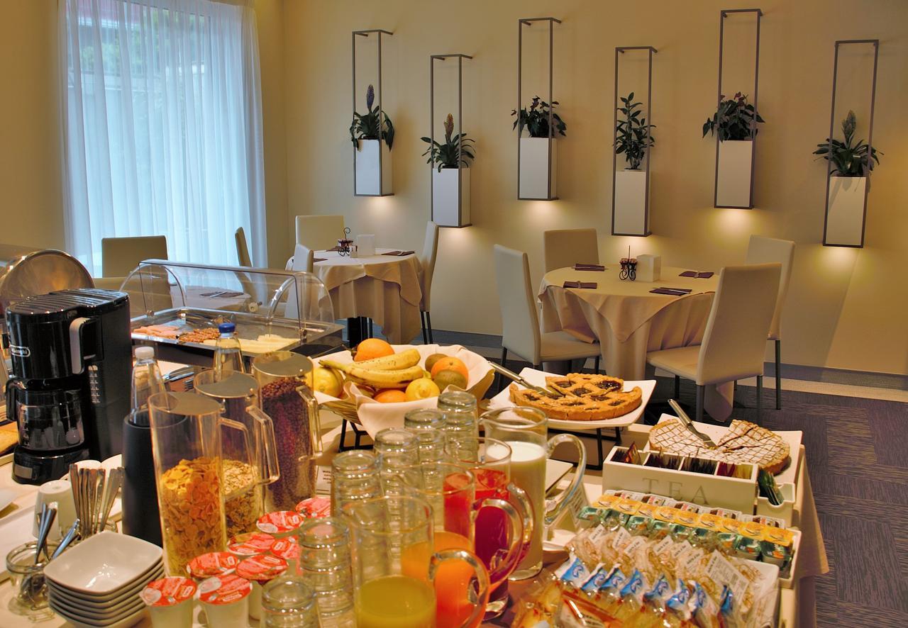 Expo Hotel Milan&SPA Parabiago Esterno foto