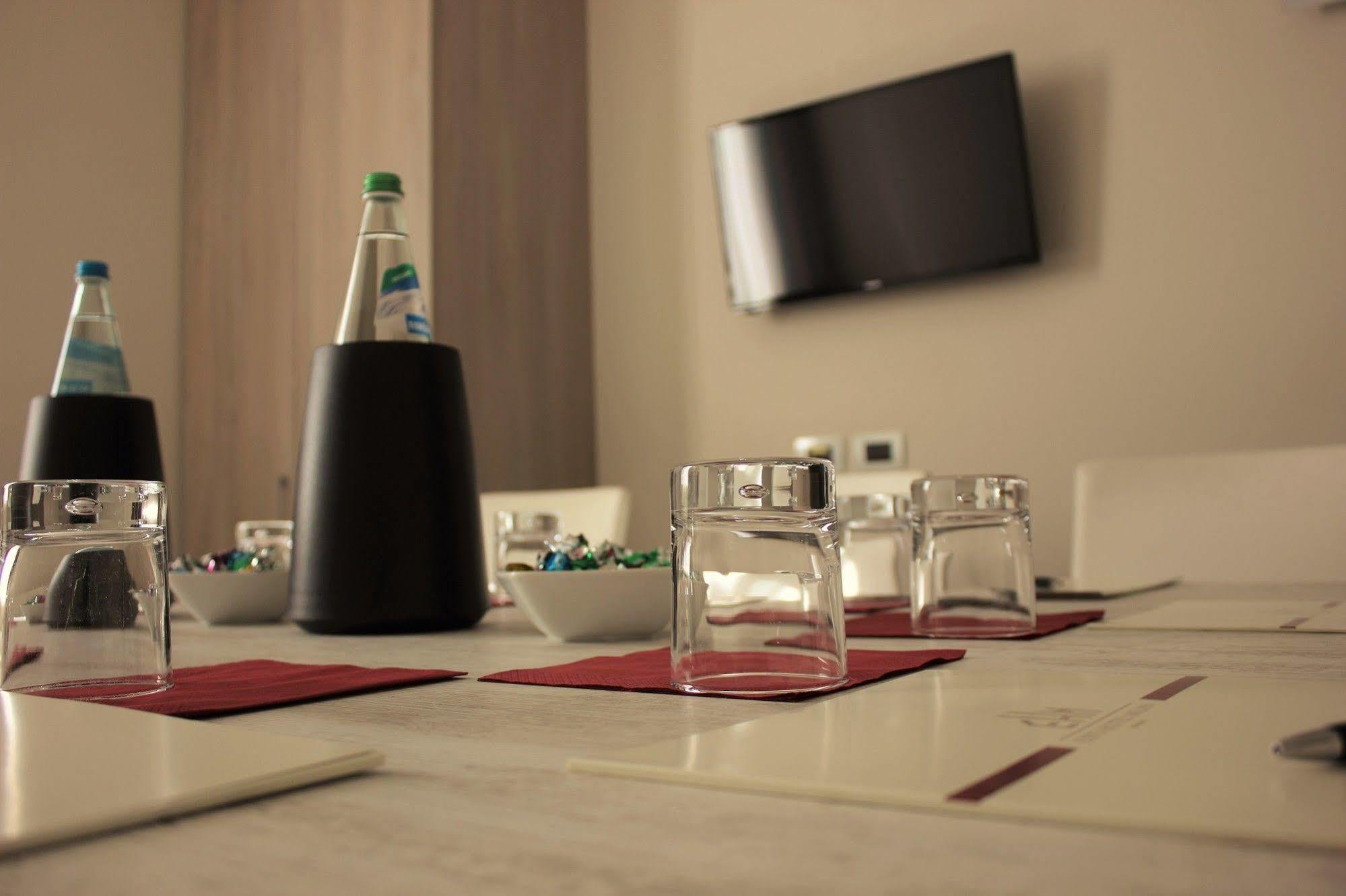 Expo Hotel Milan&SPA Parabiago Esterno foto